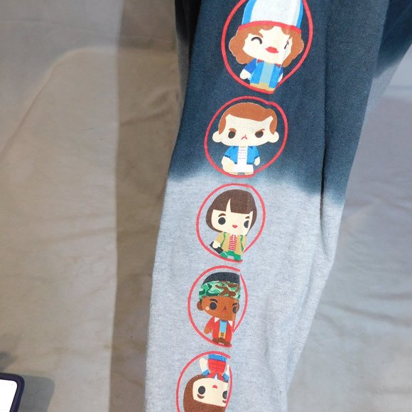 Netflix STRANGER THINGS Friends Don't Lie Mens M Gray Black long Sleeve T Shirt - Picture 10 of 11